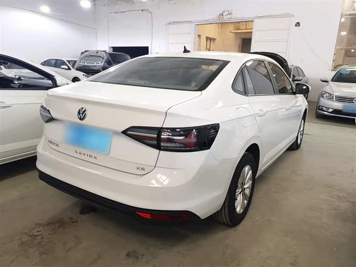 Фото 7 - Volkswagen Lavida