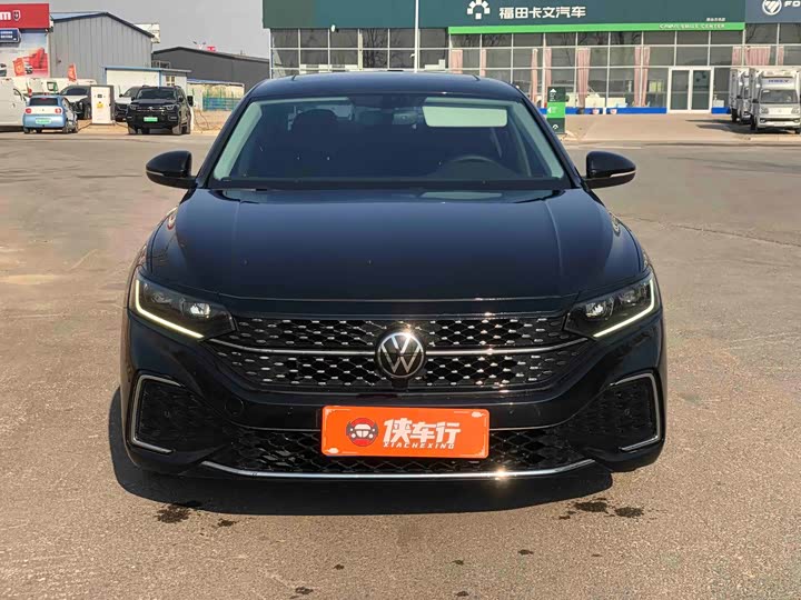 Фото 2 - Volkswagen Passat