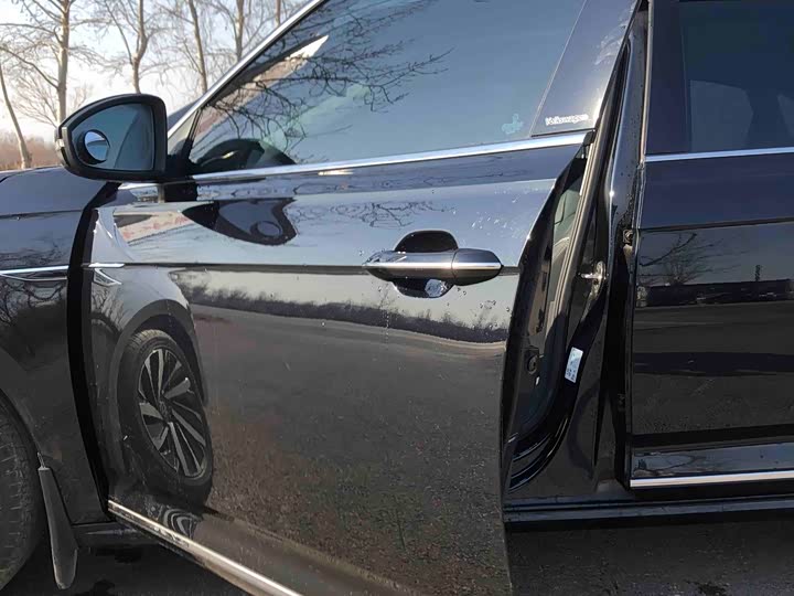 Фото 9 - Volkswagen Passat