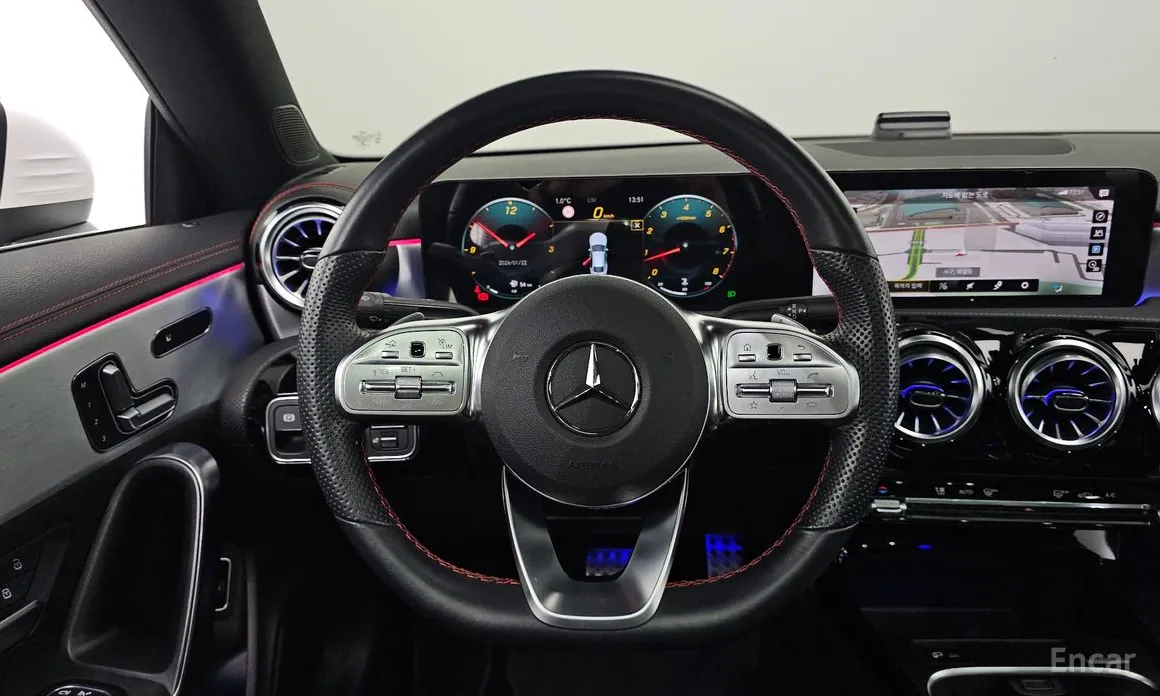 Фото 13 - Mercedes-Benz CLA-Class