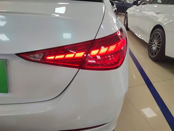 Фото 8 - Mercedes-Benz C-Class