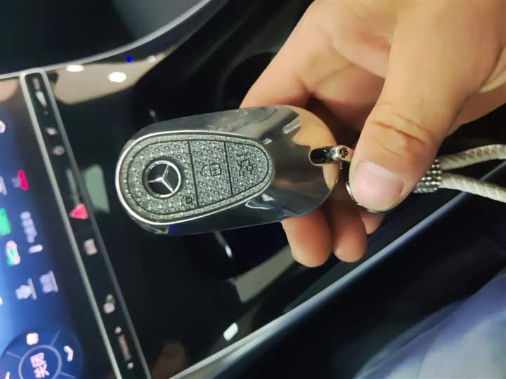 Фото 9 - Mercedes-Benz C-Class