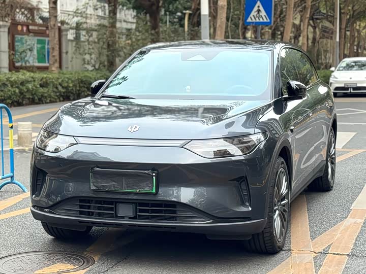 Фото 1 - Leapmotor C11