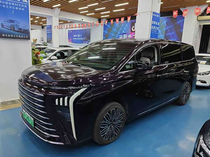 Фото 1 - Dongfeng Forthing Xinghai V9