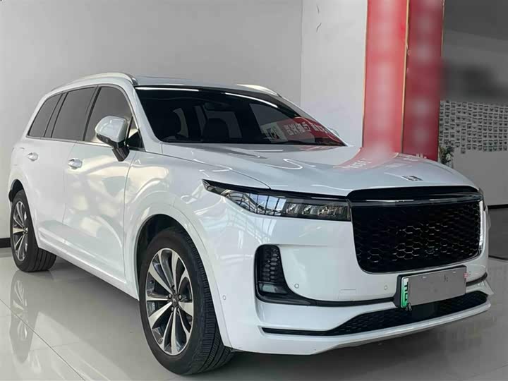 Фото 8 - LiXiang One