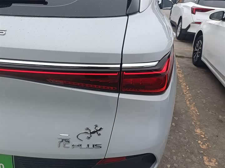 Фото 8 - BYD Yuan Plus