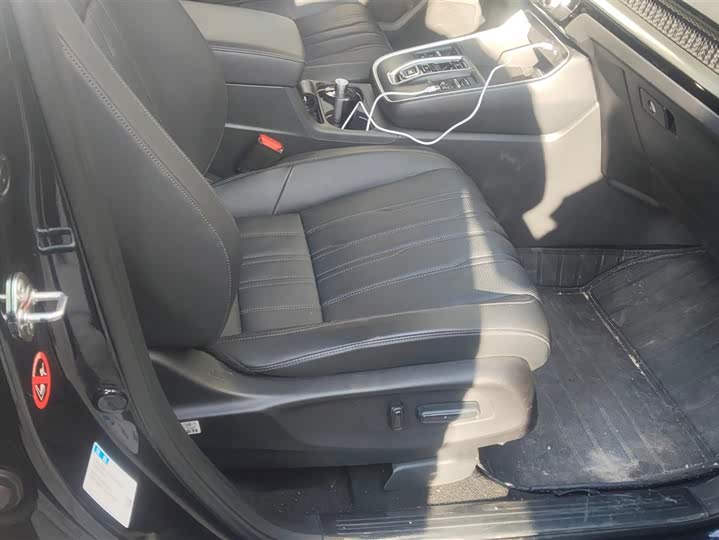 Фото 8 - Honda Breeze Hybrid