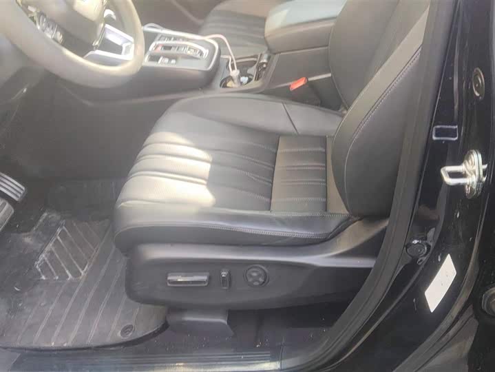 Фото 9 - Honda Breeze Hybrid