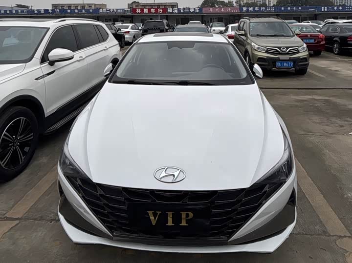 Фото 2 - Hyundai Elantra N line