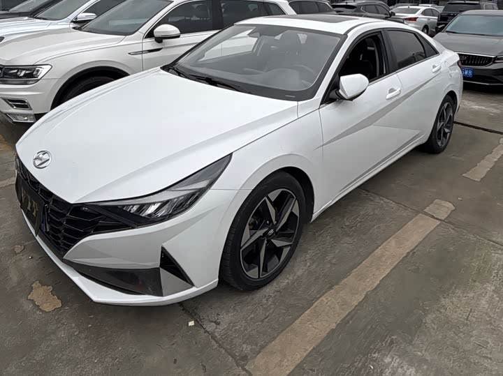 Фото 3 - Hyundai Elantra N line