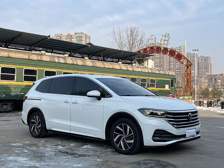 Фото 3 - Volkswagen Viloran