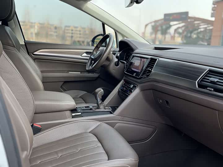 Фото 9 - Volkswagen Viloran