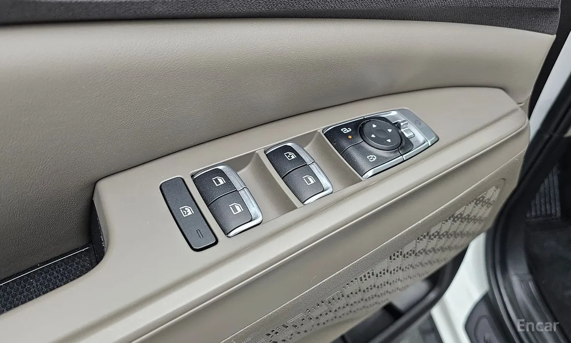 Фото 14 - Kia Carnival