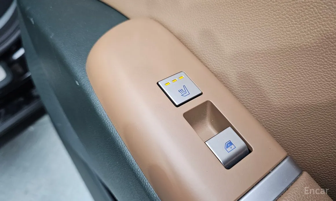 Фото 19 - Hyundai Grandeur