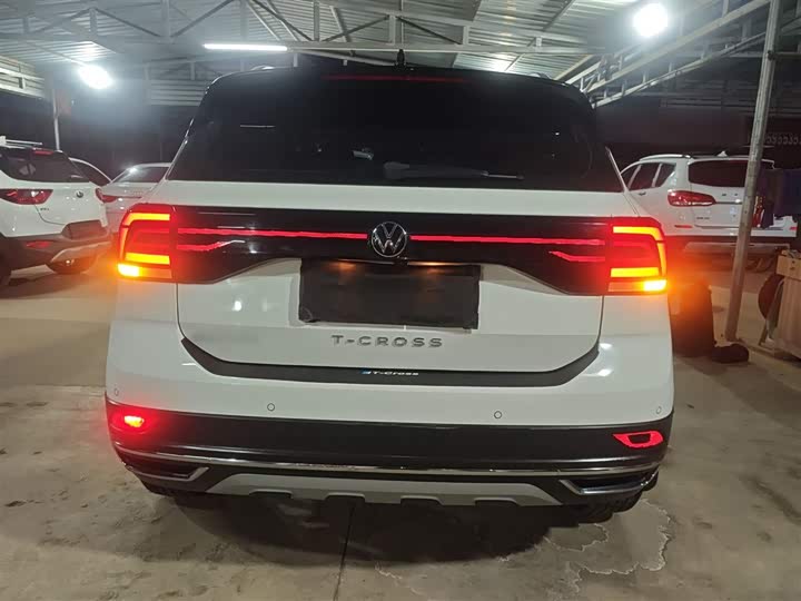 Фото 6 - Volkswagen T-Cross