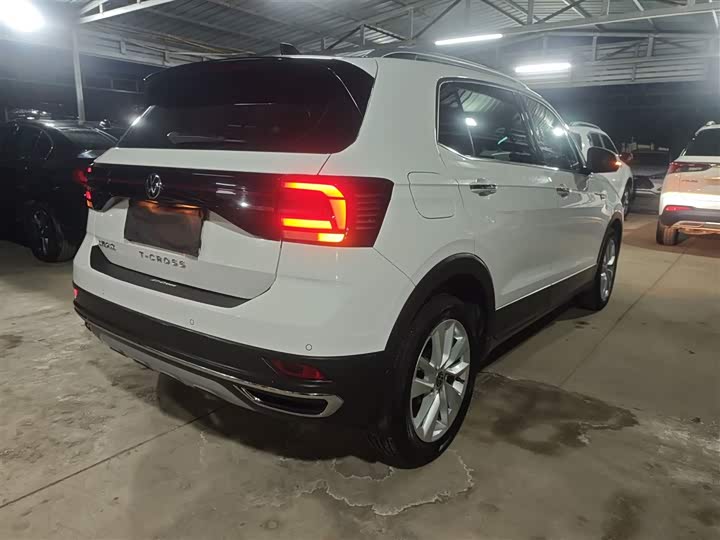 Фото 7 - Volkswagen T-Cross