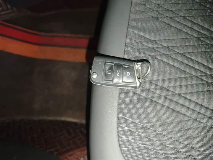 Фото 9 - Volkswagen T-Cross