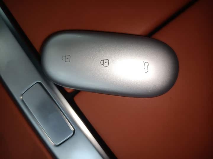 Фото 9 - LiXiang L7