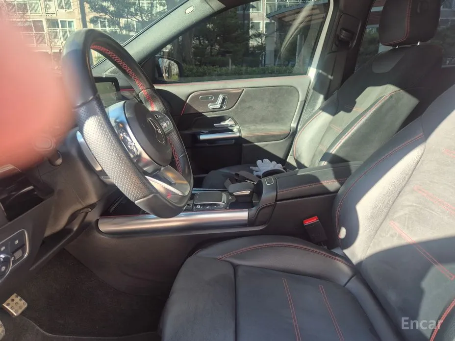 Фото 4 - Mercedes-Benz GLA-Class