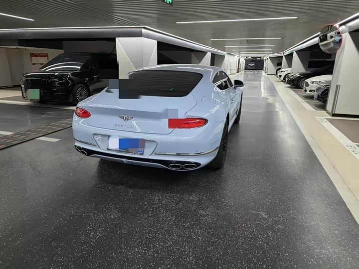 Фото 2 - Bentley Continental GT