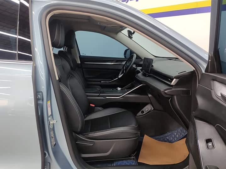 Фото 8 - Haval H6