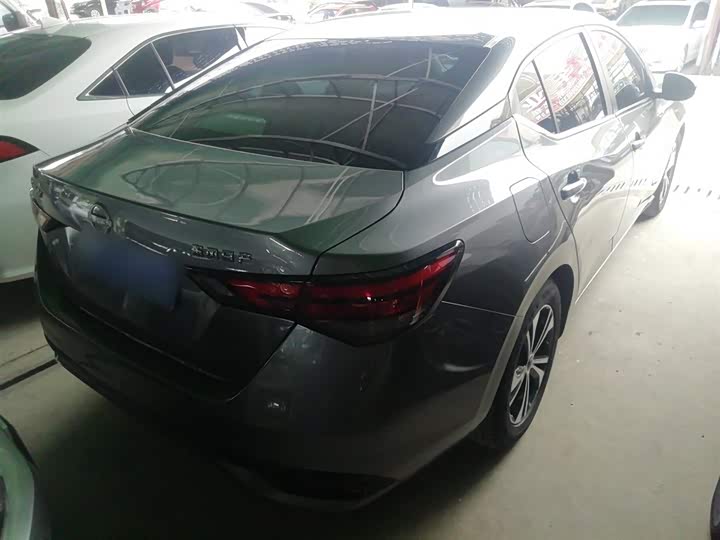 Фото 7 - Nissan Sylphy