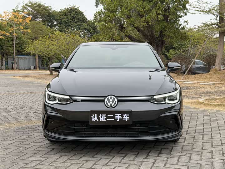 Фото 2 - Volkswagen Golf