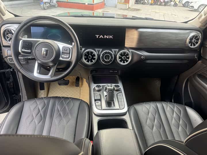 Фото 8 - Tank 300