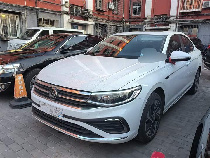 Фото 1 - Volkswagen Bora