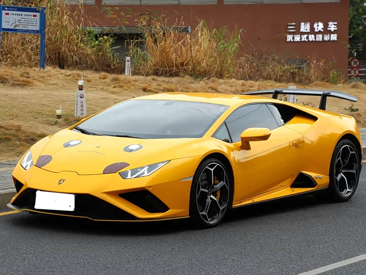 Фото 2 - Lamborghini Huracán
