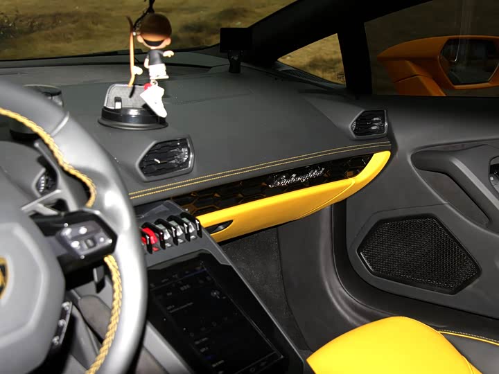 Фото 9 - Lamborghini Huracán