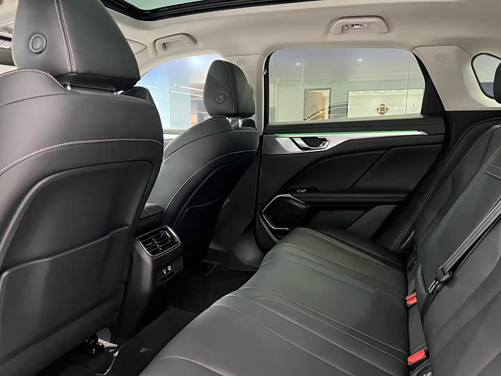 Фото 9 - Wey Mocca Hybrid