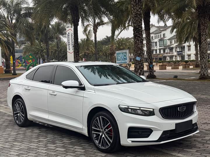 Фото 3 - Geely Preface