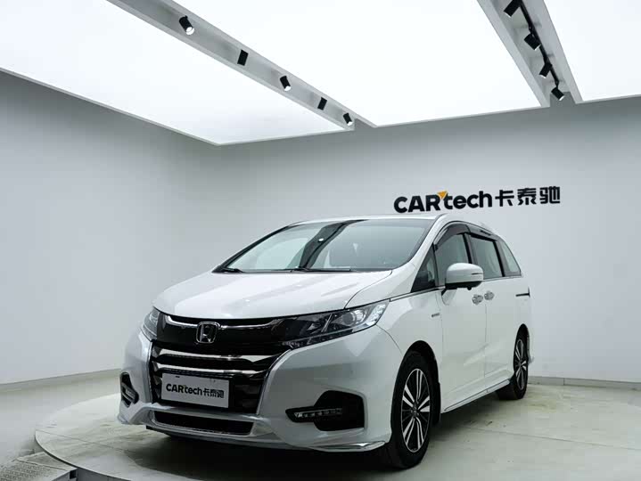 Фото 1 - Honda Odyssey