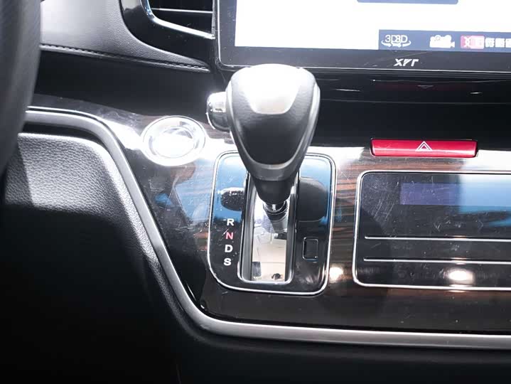 Фото 7 - Honda Odyssey