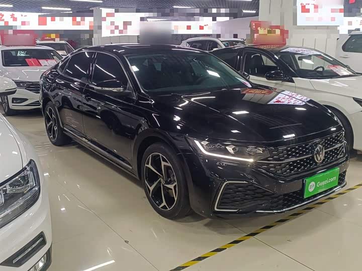 Фото 4 - Volkswagen Passat