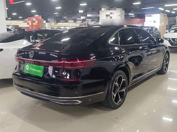 Фото 7 - Volkswagen Passat