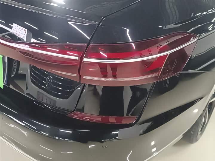 Фото 8 - Volkswagen Passat