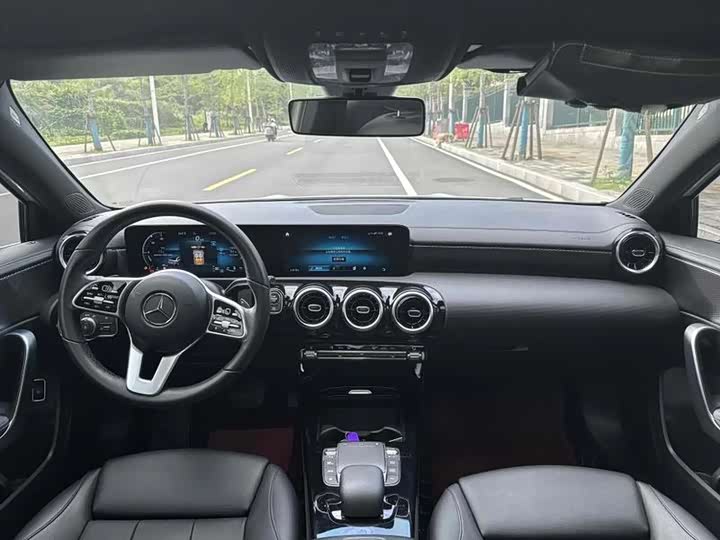 Фото 5 - Mercedes-Benz A-Class