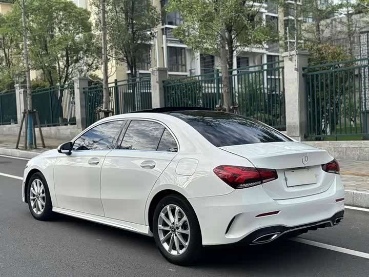 Фото 7 - Mercedes-Benz A-Class