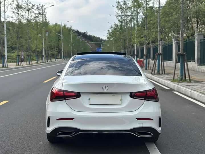 Фото 8 - Mercedes-Benz A-Class