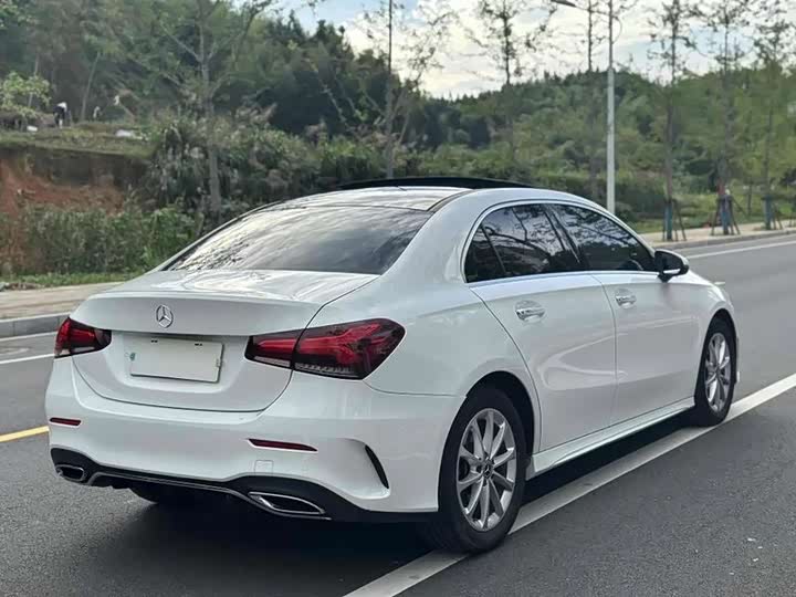 Фото 9 - Mercedes-Benz A-Class