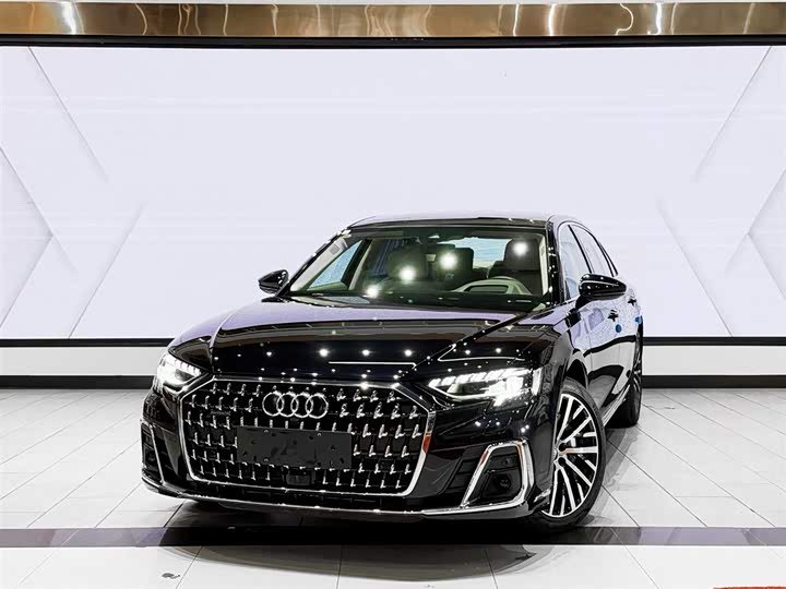 Фото 3 - Audi A8