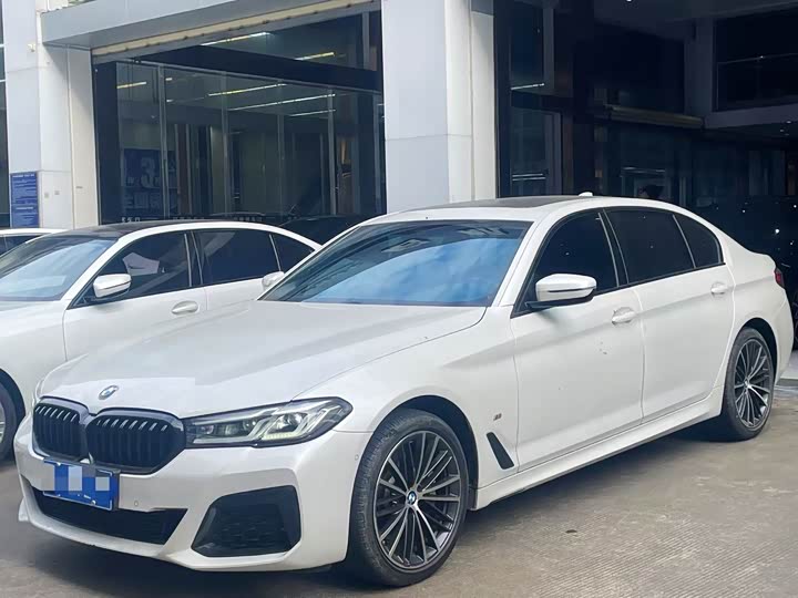 Фото 2 - BMW 5 Series