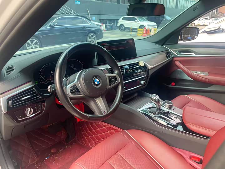 Фото 5 - BMW 5 Series