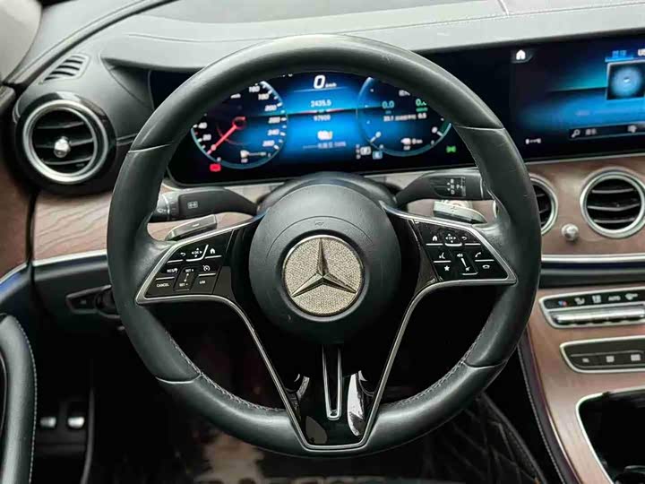 Фото 6 - Mercedes-Benz E-Class Hybrid