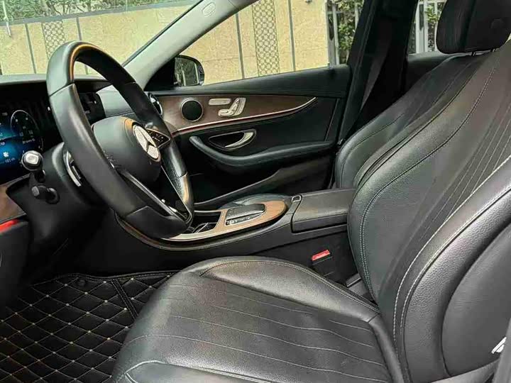 Фото 9 - Mercedes-Benz E-Class Hybrid