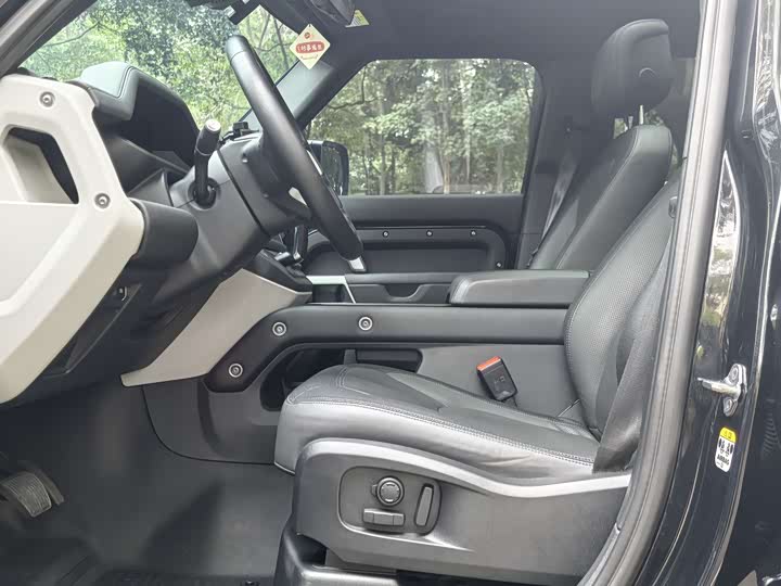 Фото 5 - Land Rover Defender