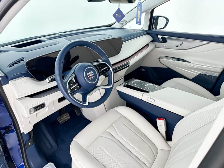 Фото 6 - Buick GL8 Hybrid