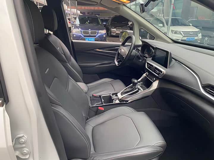 Фото 8 - Maxus G50